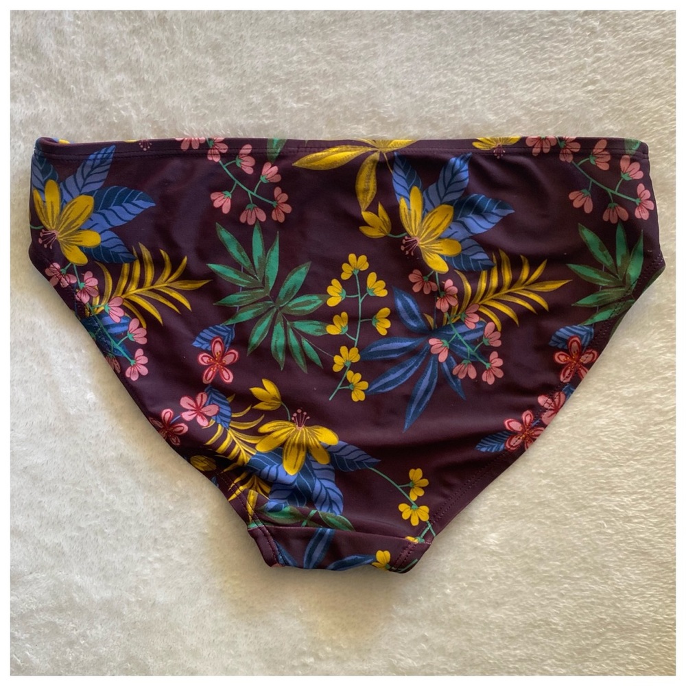 Mimi Maternity swim set tankini & bikini bottom - Picture 8 of 9